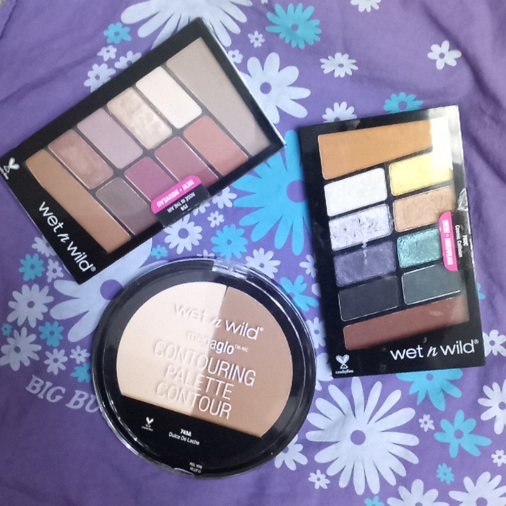 Wet n wild Eyeshadow and Contour Bundle